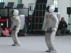 新旧ASIMOの整列